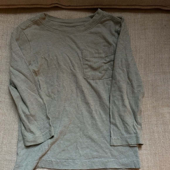 Cat & Jack Other - Cat and Jack t-shirt size 3T green